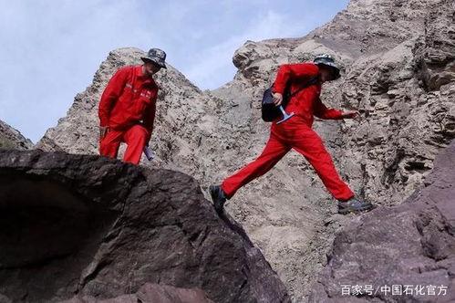 艰难险阻,跨越艰难险阻的奋斗历程